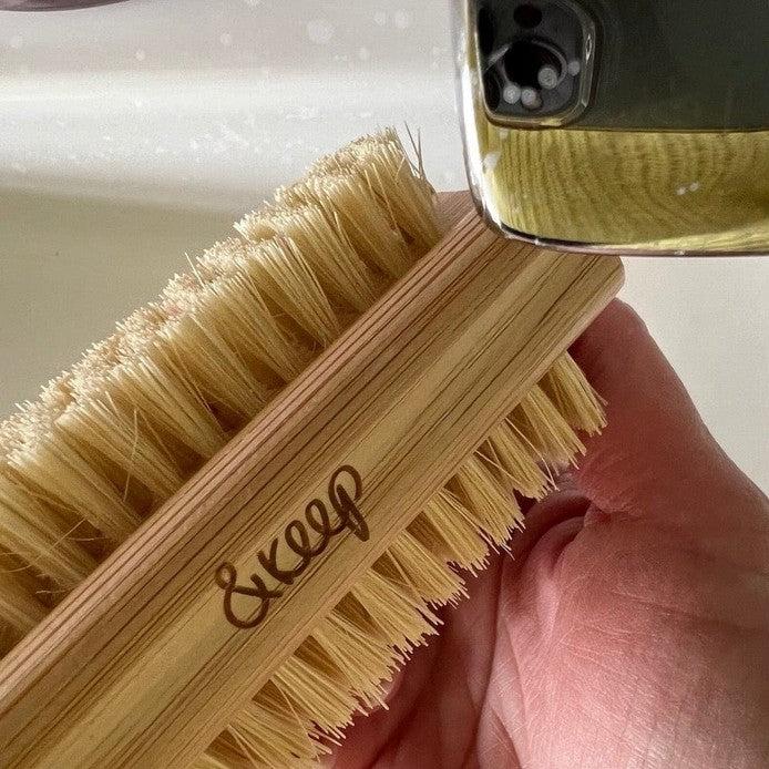 Bamboo and sisal nail brush